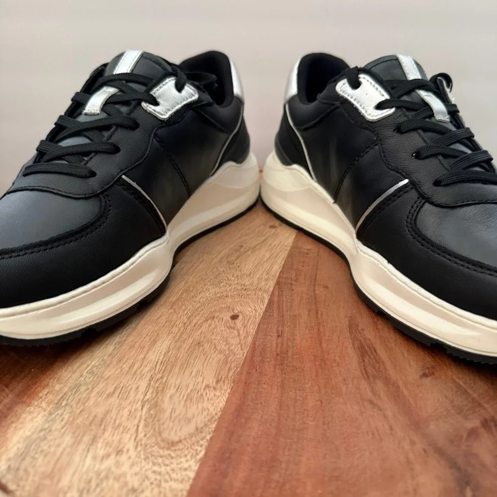 Naturalizer Blossom Size 9.5W Black Leather Silver Accent Wide‎ Sneakers  NWB